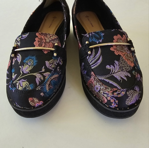 🥿 Call it Spring Floral Platform Loafers - Picture 4 of 11